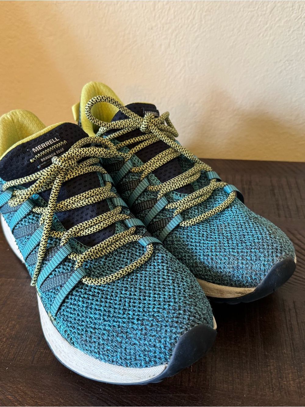 Merrell Bravada Edge Hiking Shoes Women’s‎ Size 9.5 Blue Trail Running Sneakers